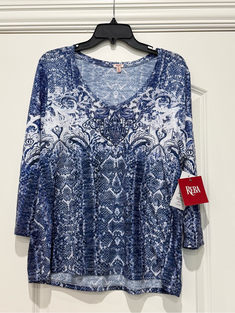 NWT Ladies Reba 3/4 Sleeve navy Patterned Bling Top X-Large